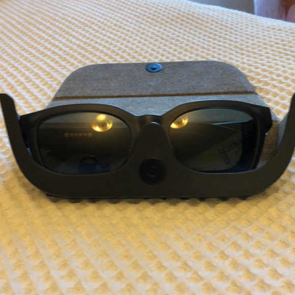 Bose Bluetooth sunglasses - Picture 8 of 8